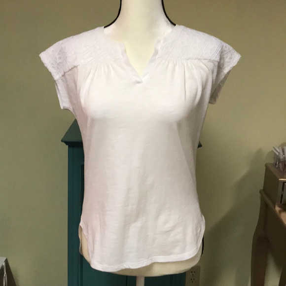 Liz Clairborne white tee - Picture 1 of 6